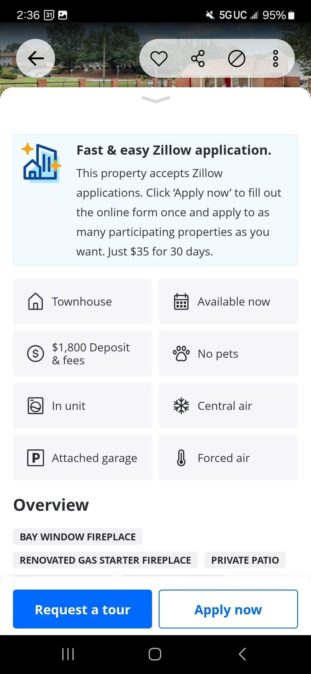 Nút 'Apply now' trên ứng dụng Zillow cho phép người dùng nộp đơn đăng ký thuê nhà trực tuyến một cách dễ dàng