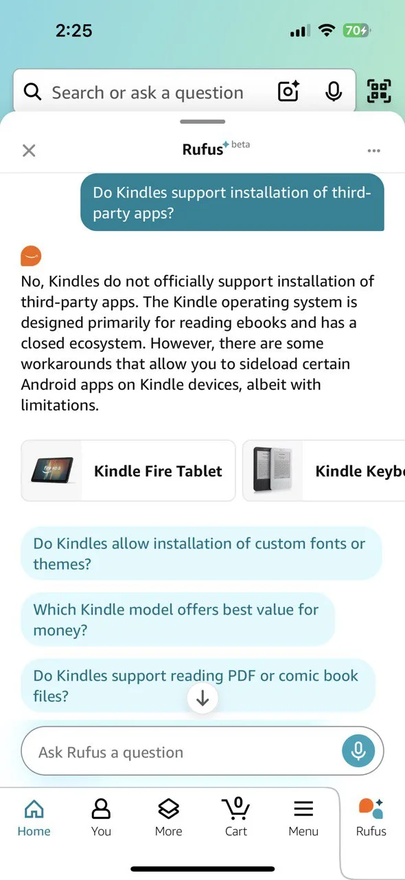 Rufus hỗ trợ so sánh hai sản phẩm áo thun khác nhau trên Amazon