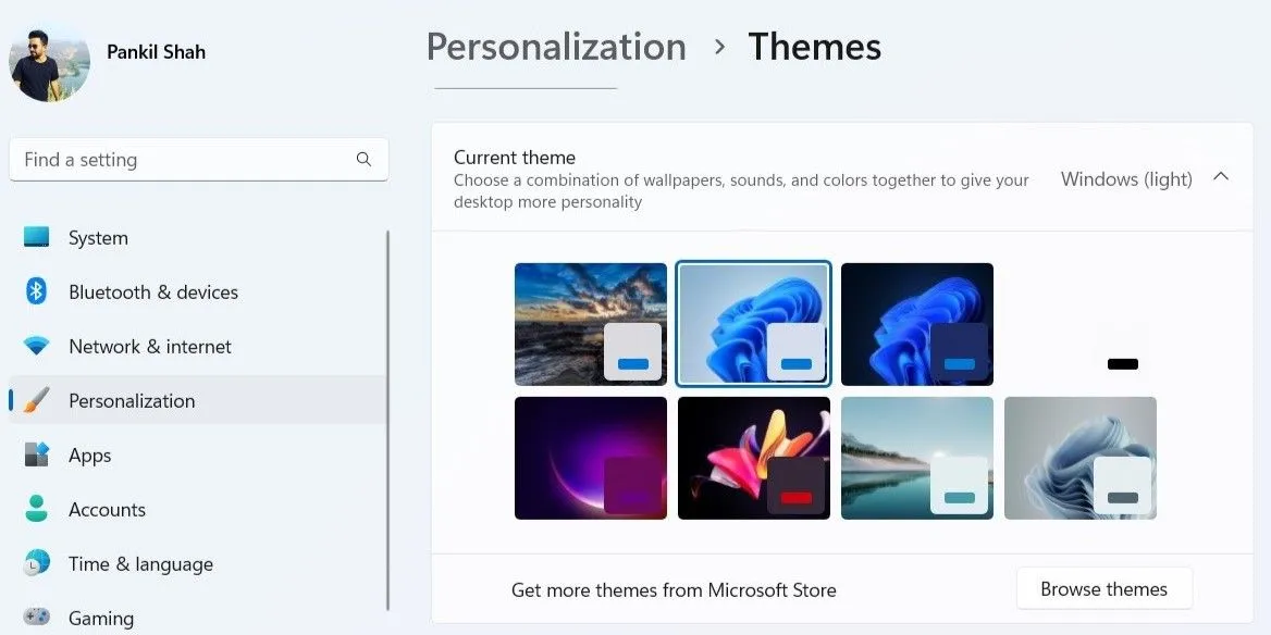 Thay đổi chủ đề và cá nhân hóa giao diện Windows 11 từ phần cài đặt Themes