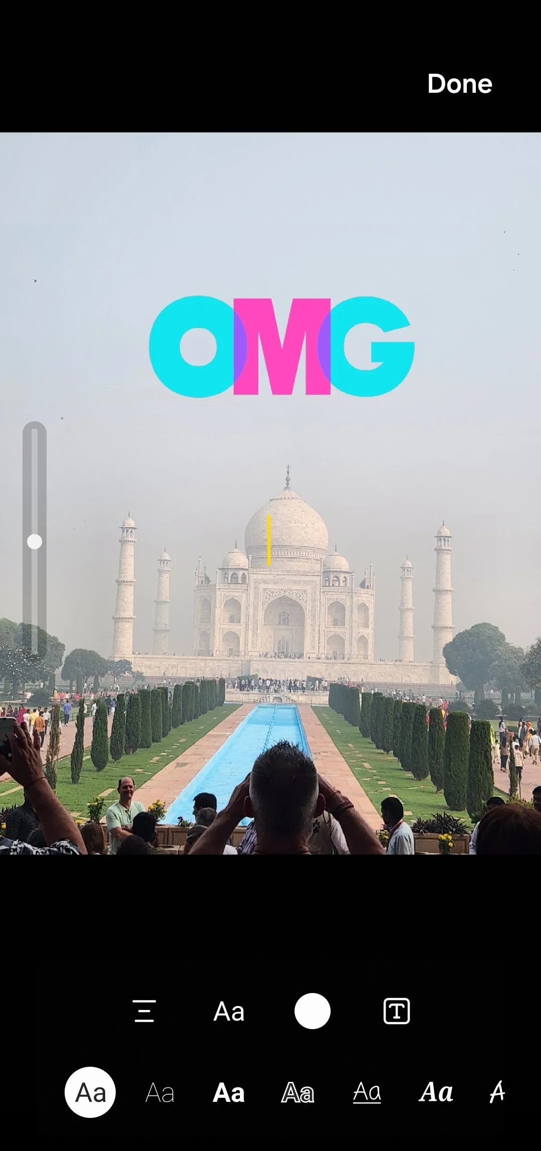 Thêm nhãn dán &quot;OMG&quot; vào ảnh đền Taj Mahal bằng trình chỉnh sửa ảnh Samsung