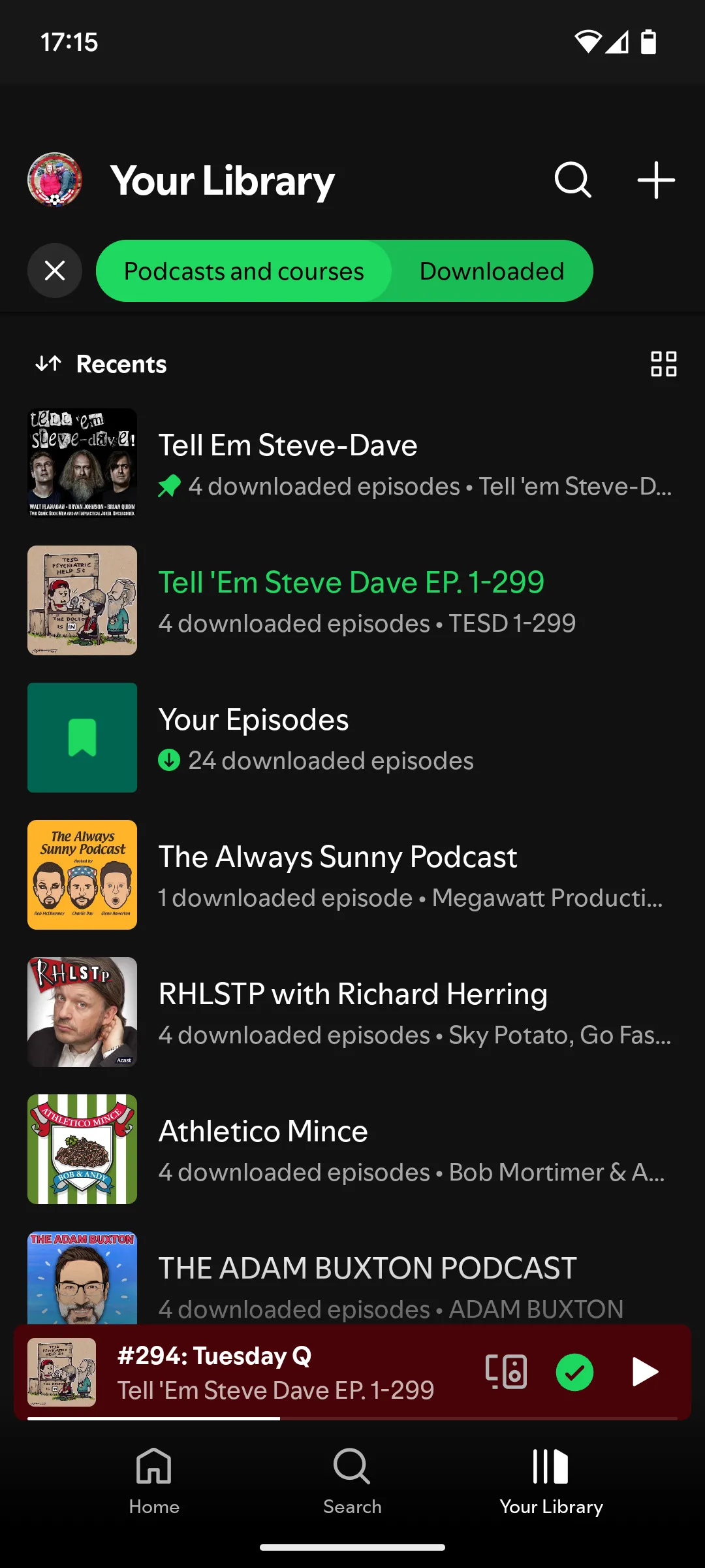 Thư viện podcast đã tải xuống trên ứng dụng Spotify, sẵn sàng để nghe ngoại tuyến trong suốt chuyến đi du lịch quốc tế, tiết kiệm dữ liệu di động.