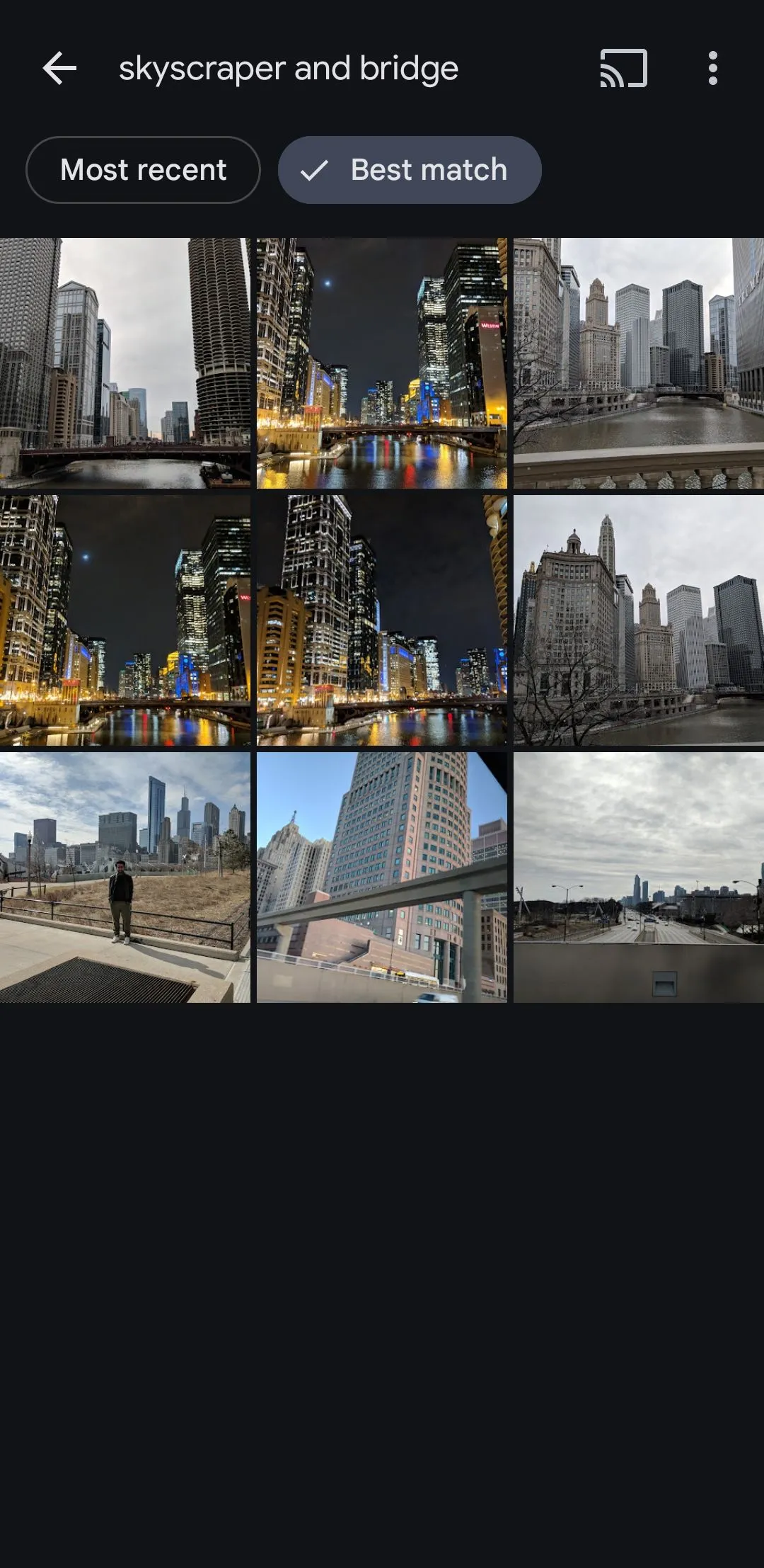 Tìm kiếm Google Photos theo cụm từ mô tả hiển thị ảnh tòa nhà chọc trời và cầu