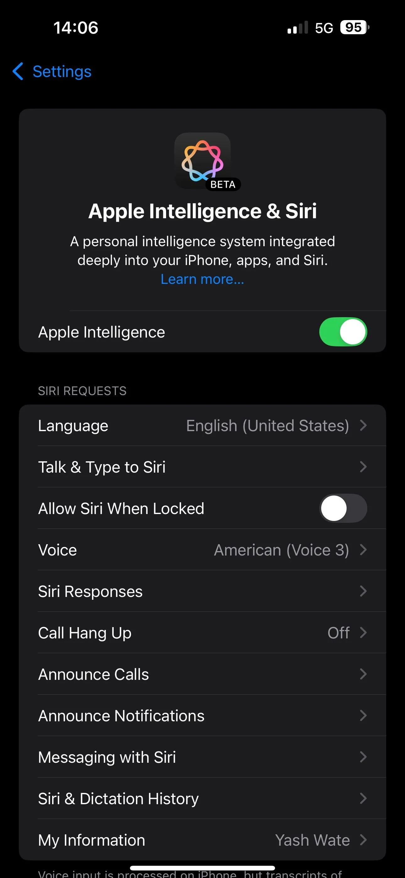 Trang cài đặt Apple Intelligence &amp; Siri trong ứng dụng Cài đặt trên iOS.