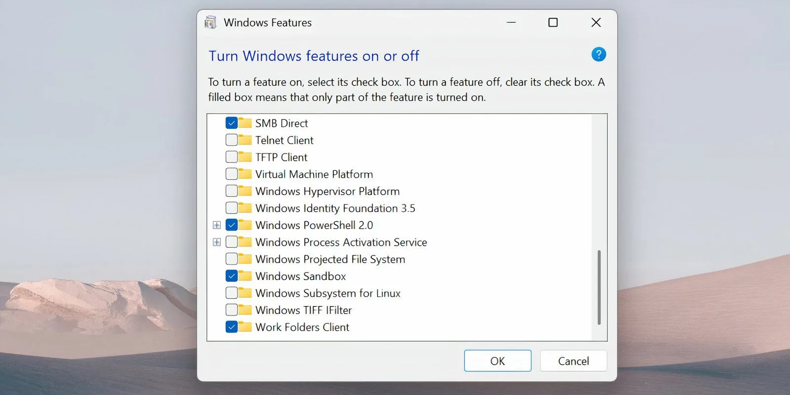 Trang Tính năng Windows hiển thị tùy chọn Windows Subsystem for Linux đã bỏ chọn để tắt WSL