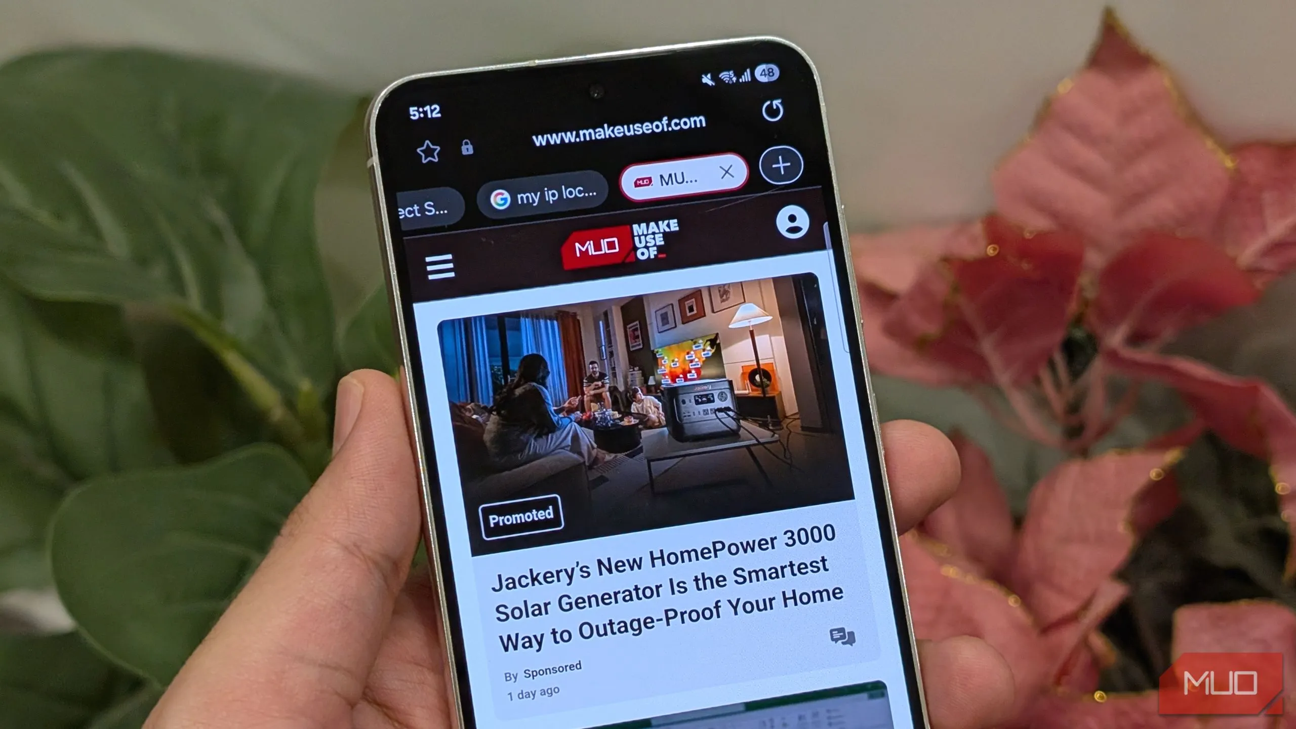 Trang web MakeUseOf đang tải trên trình duyệt Samsung Internet