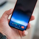 Trợ lý Gemini Live hoạt động trên điện thoại Google Pixel 9a