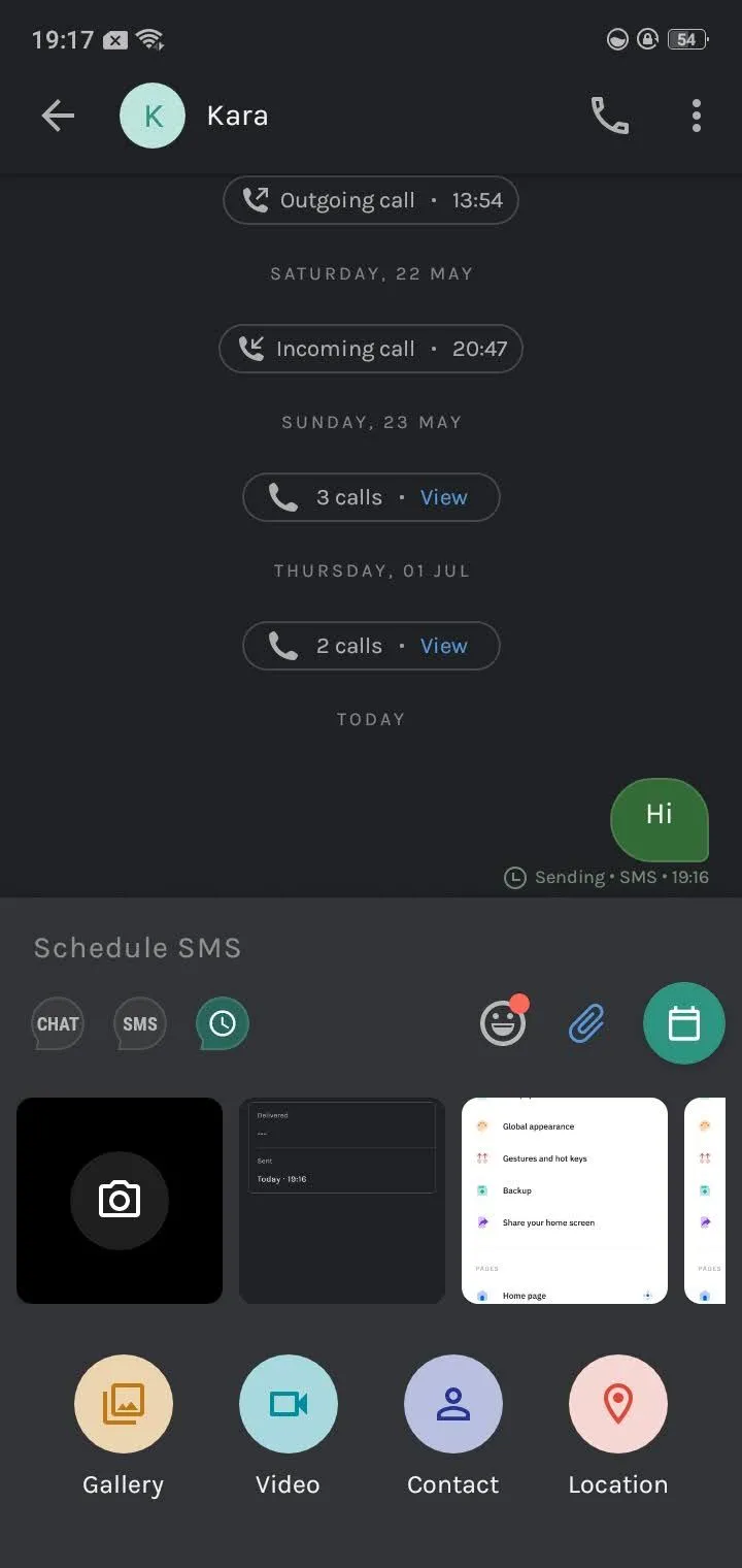 Truecaller giao diện đính kèm tệp trong tin nhắn