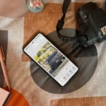 Ứng dụng Photoshop trên điện thoại Android, minh họa khả năng chỉnh sửa ảnh chuyên nghiệp mọi lúc mọi nơi.