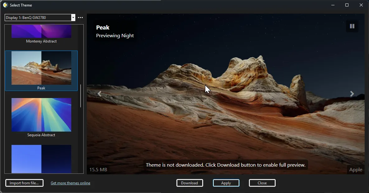 Ứng dụng WinDynamicDesktop với chủ đề &quot;Peak&quot; được chọn