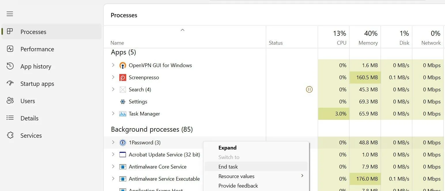 Vô hiệu hóa tiến trình chạy nền trong Trình quản lý Tác vụ Windows.