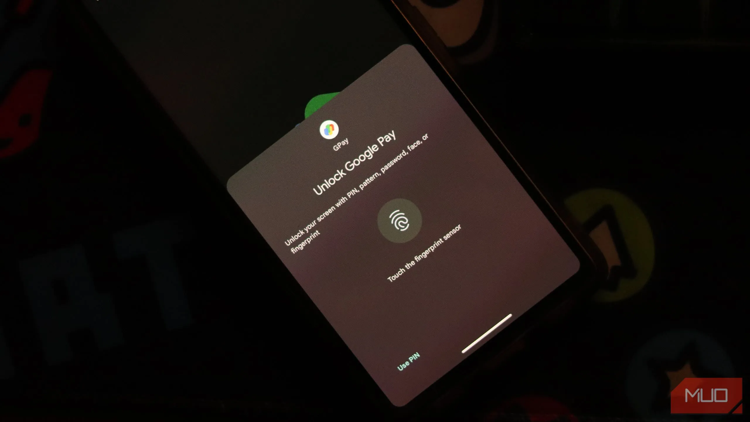 Yêu cầu quét sinh trắc học khi mở Google Pay